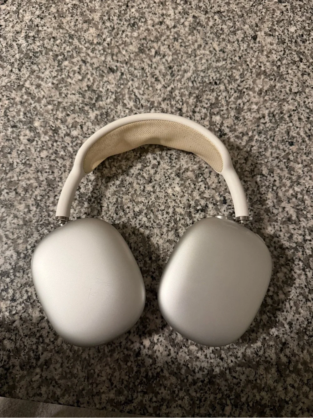 Apple AirPods Max Silver with Cream Headband